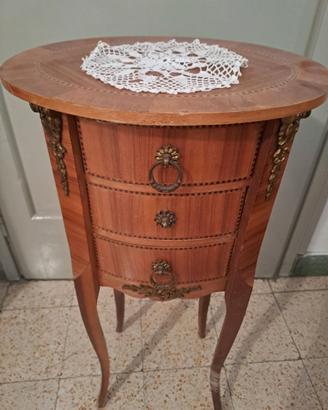 Tavolinetto mobiletto antiquariato Madia tappeti