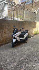 Kymco X-town 300i