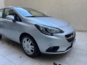 Opel corsa  1.4 gpl