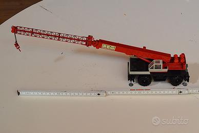 Modellino gru telescopica