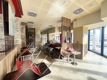 CAPANNONE A LA SPEZIA