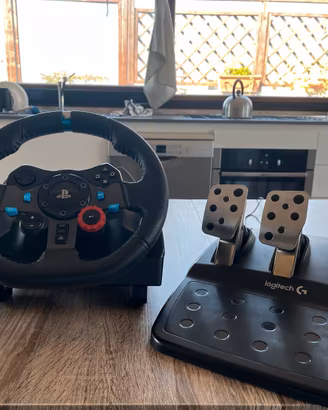 Logitech G29 Driving Force +pedaliera PS4 PS5 PC