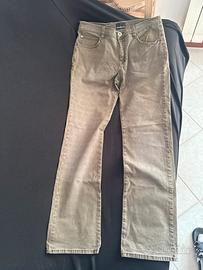 Stock vestiti vintage marche