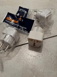 N. 3 Adattatori UK-US/RO