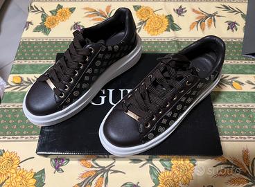 Scarpe sneakers Guess donna marrone scuro