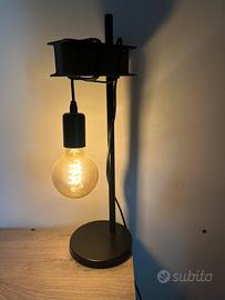 Lampada da tavola moderna