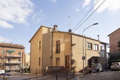 Appartamento su piccolo condominio ristrutturato