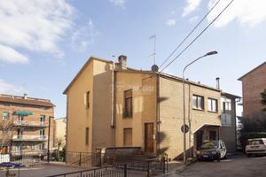 Appartamento su piccolo condominio ristrutturato