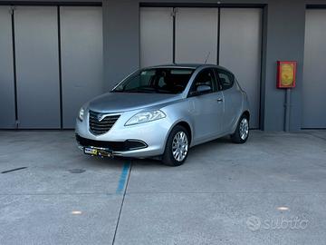 Lancia Ypsilon 5 Porte Ypsilon 1.2 8v Silver s&s 6
