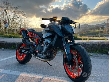 KTM DUKE 890 GP