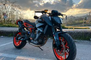 KTM DUKE 890 GP