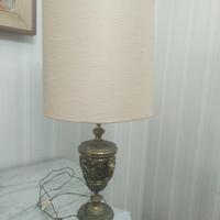 Lampada da tavolo con paravento vintage