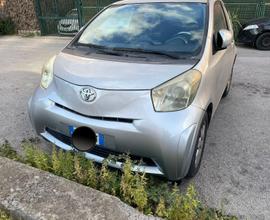 Toyota Iq