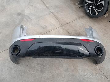 Vendiamo paraurti Alfa romeo Stelvio