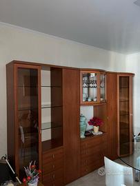 Parete soggiorno attrezzata grande . Pari al nuovo