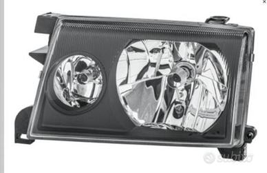Faro anteriore sinistro per Nissan Terrano 2