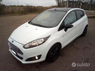 FORD Fiesta 6ª serie - 2015