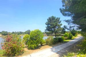 TERRENO AGRICOLO con LAGHETTO PRIVATO