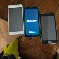 3 cellulari non funzionanti 