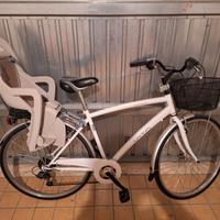 Bicicletta da passeggio più seggiolino