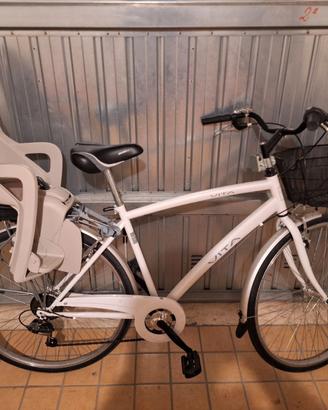 Bicicletta da passeggio più seggiolino