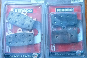 Ferodo FDB574XRAC - 2set (anteriore completo)