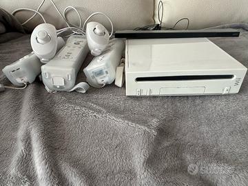 Nintendo Wii + Wii Balance Board + Giochi e Access