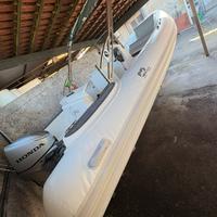 Gommone 6 mt con 40 cv
