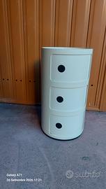 comodino di designer anna castelli , kartell