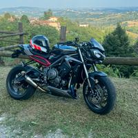 Triumph street triple rs