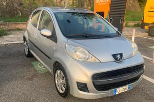 Peugeot 107 benz Euro5b 5p adatta ai neopatentati