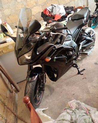 Yamaha FZ1 Fazer - 2014