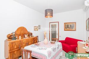 Due locali piano alto con ascensore!