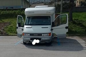 Camper Mobilvetta semintegrale 35.13