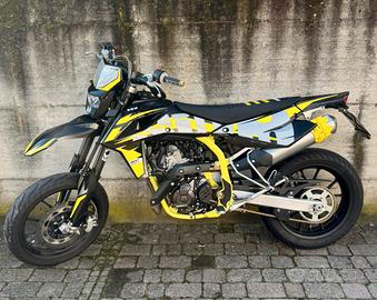 SWM sm 125 r motard