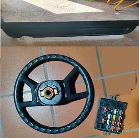 VOLANTE CENTRALINA FUSIBILI  E PARAURTI posteriore