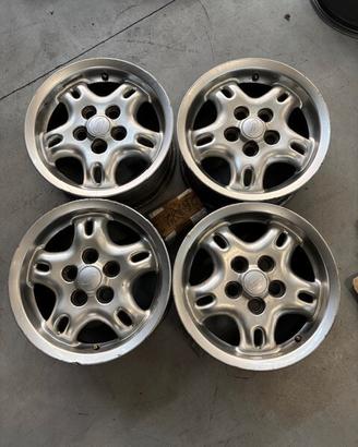 4 cerchi usati 16 pollici originali Land Rover Ran