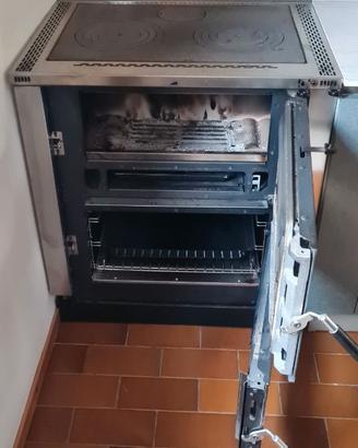 Cucina economica,stufa  a legna