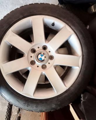 4 Gomme invernali +4 cerchi da "17 per BMW