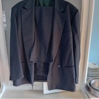 vestito intero da uomo