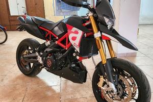 Aprilia Dorsoduro 900