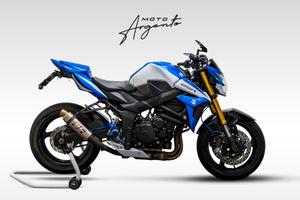 Suzuki GSR 750