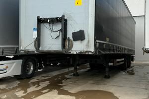 Semirimorchio centinato granvolume