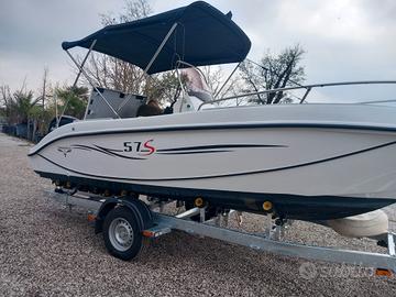 Barca Trimarchi 57S
