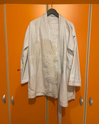 Kimono bianco arti marziali – usato poco