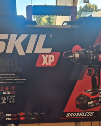 TRAPANO A PERCUSSIONE A BATTERIA SKIL