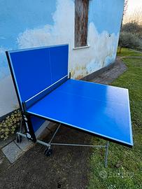Tavolo da ping pong pieghevole con ruote