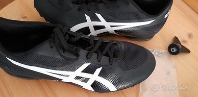 Scarpe atletica Asics chiodate