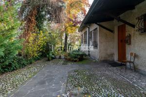 Villa singola tutta su un piano con area cortiliva