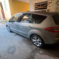 Ford s max